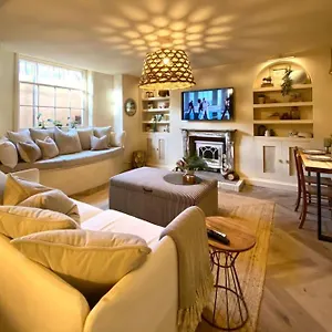 Cosy Away From Home. , Brighton United Kingdom